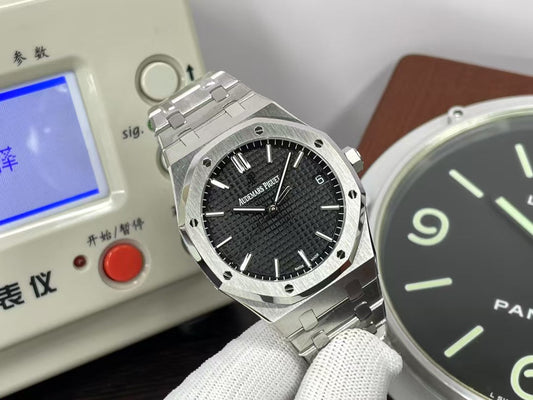 ap Royal Oak 15500 Black Dial with 4302 Movement