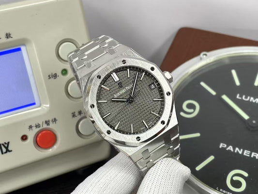 ap Royal Oak 15500 Gray Dial with Super 4302 Movement