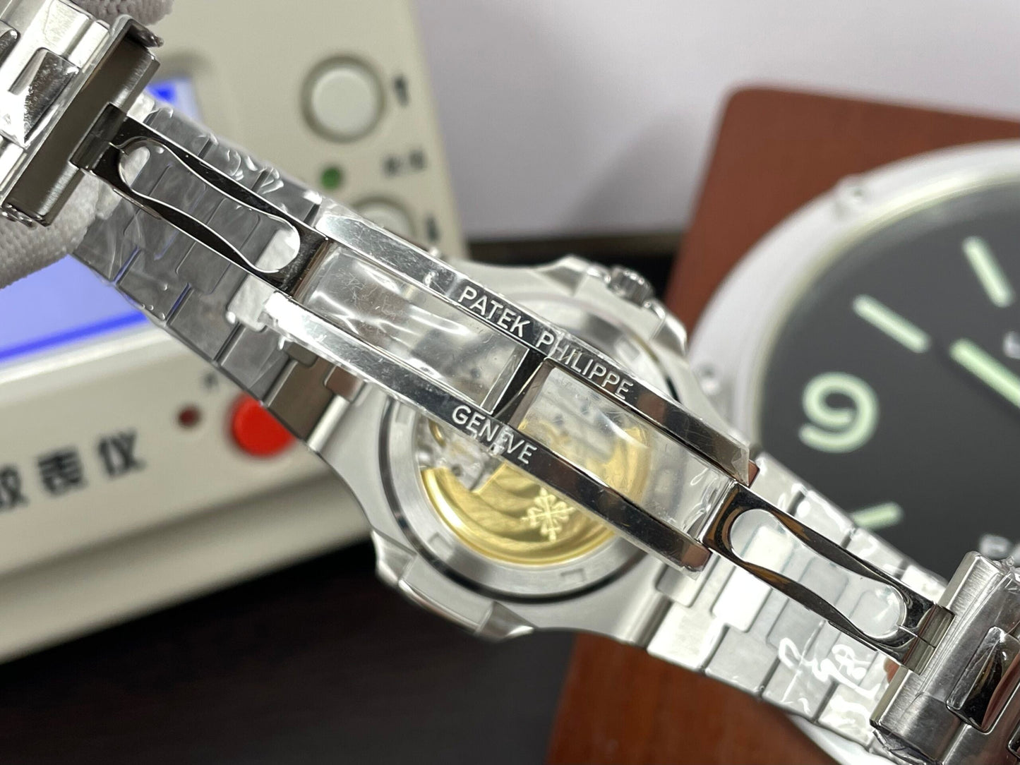 pp Nautilus 5711 Stainless Steel Case Green Dial 330 Movement