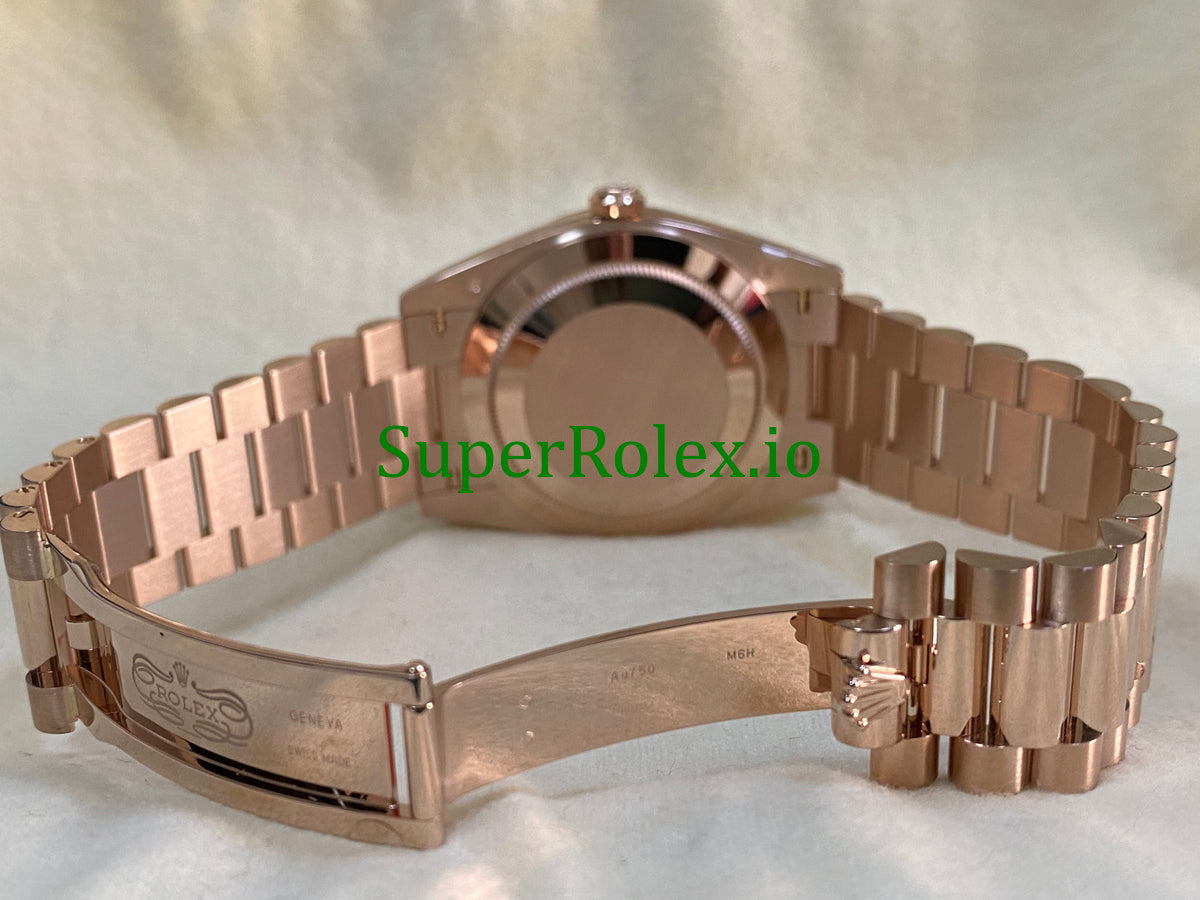 Rolex Day-Date 40MM Everose Gold Ref.228235