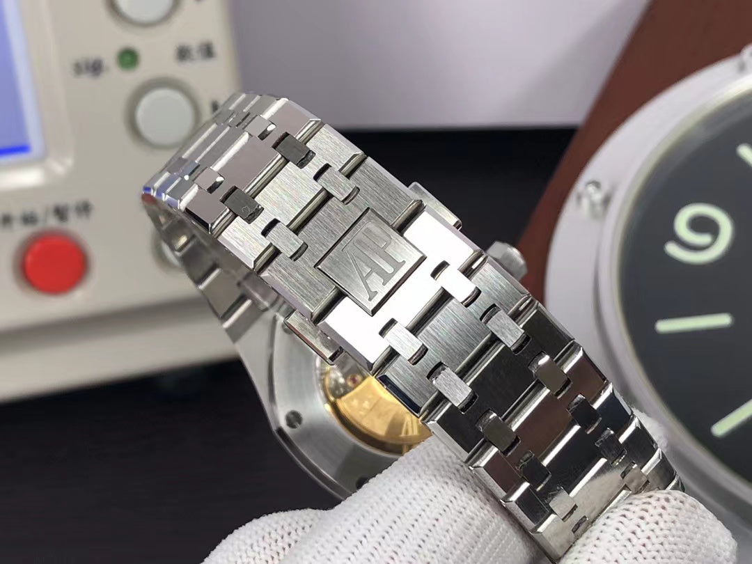 ZF ap Royal Oak 15400 Black Dial 3120 Movement
