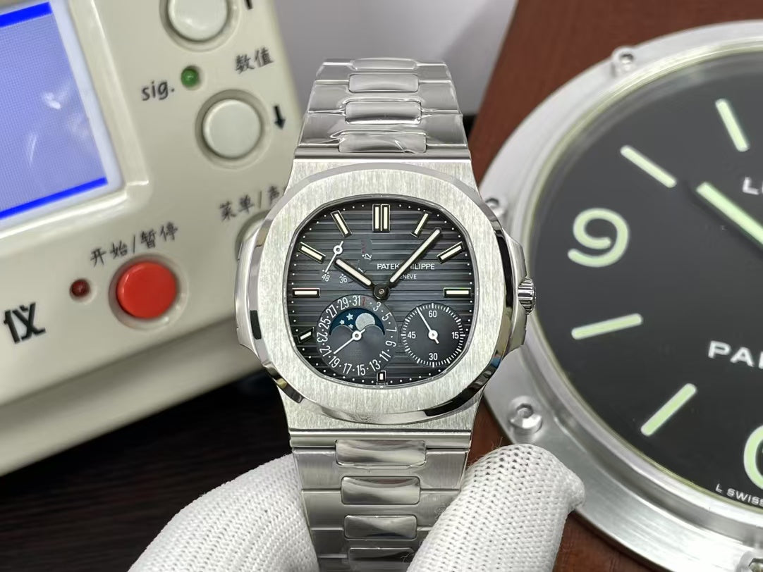 PPF V4 pp Nautilus Moon Phase 5712 240