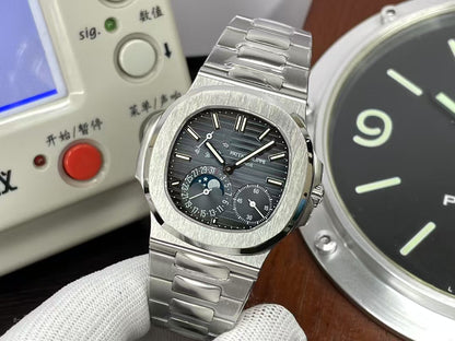 PPF V4 pp Nautilus Moon Phase 5712 240
