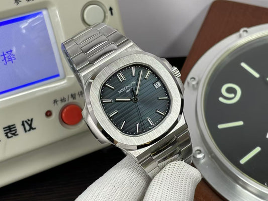 1:1 Exact pp Nautilus 5711 from 3K Factory with SW Dial And Hands
