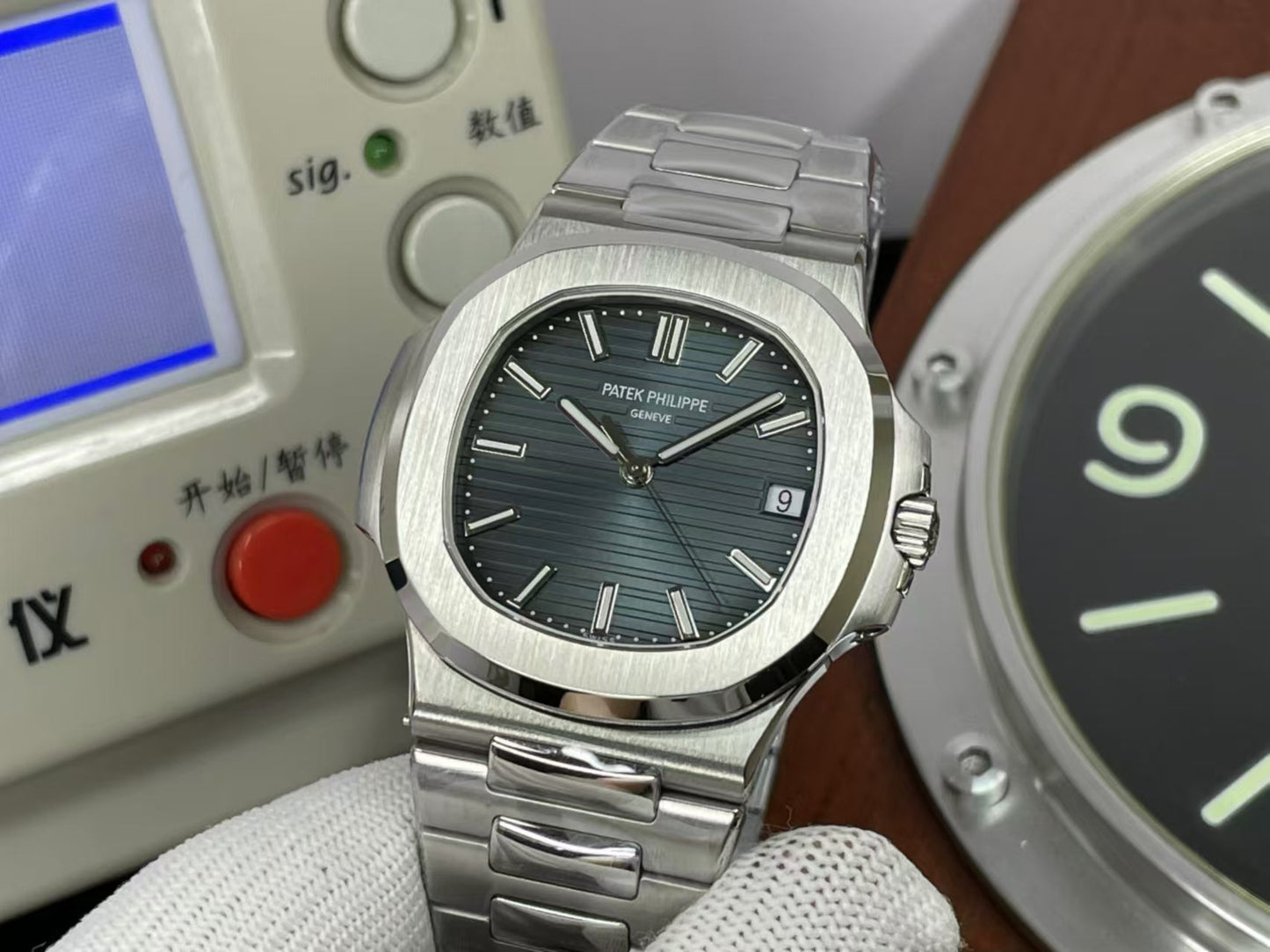 1:1 Exact pp Nautilus 5711 from 3K Factory with SW Dial And Hands