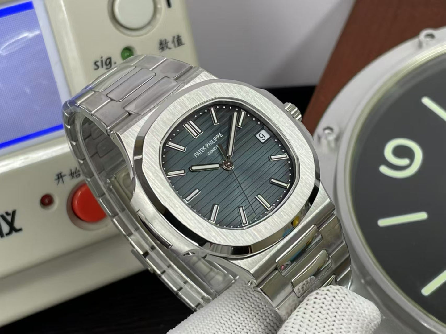 1:1 Exact pp Nautilus 5711 from 3K Factory with SW Dial And Hands