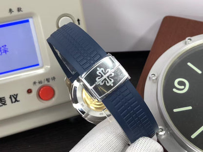 pp Aquanaut 5168G 330 Movement Blue Dial Blue Rubber Band