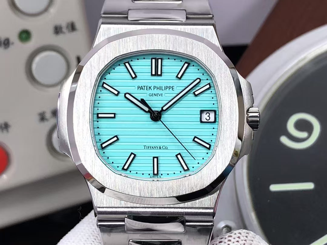 pp Nautilus 5711 324 Movement Tiffany Blue Dial