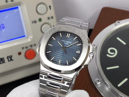 pp Nautilus 5711 Stainless Steel Case Blue/Grey Dial 330 Movement