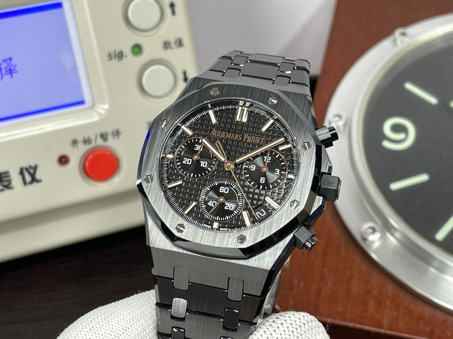 ap Royal Oak Chrono 26240 Black Ceramic Case 4401 Movement with Black Dial