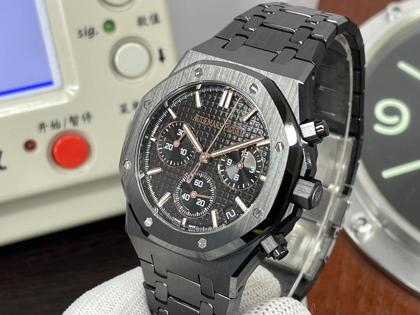 ap Royal Oak Chrono 26240 Black Ceramic Case 4401 Movement with Black Dial