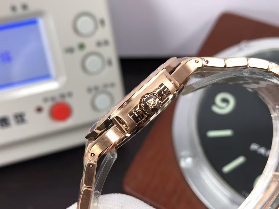 pp Nautilus Ladies 7118 Rose Gold Case White Dial Diamond Bezel with 324 Movement
