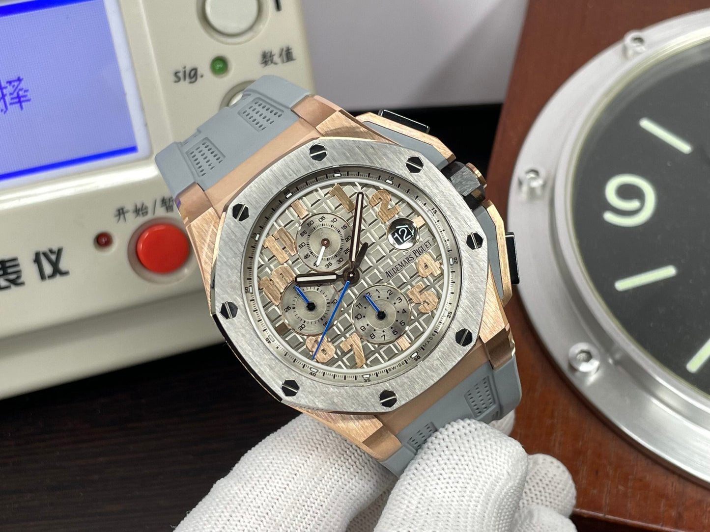 ap Royal Oak Offshore LeBron James Cermet Bezel 3126 Movement with Grey Rubber Strap