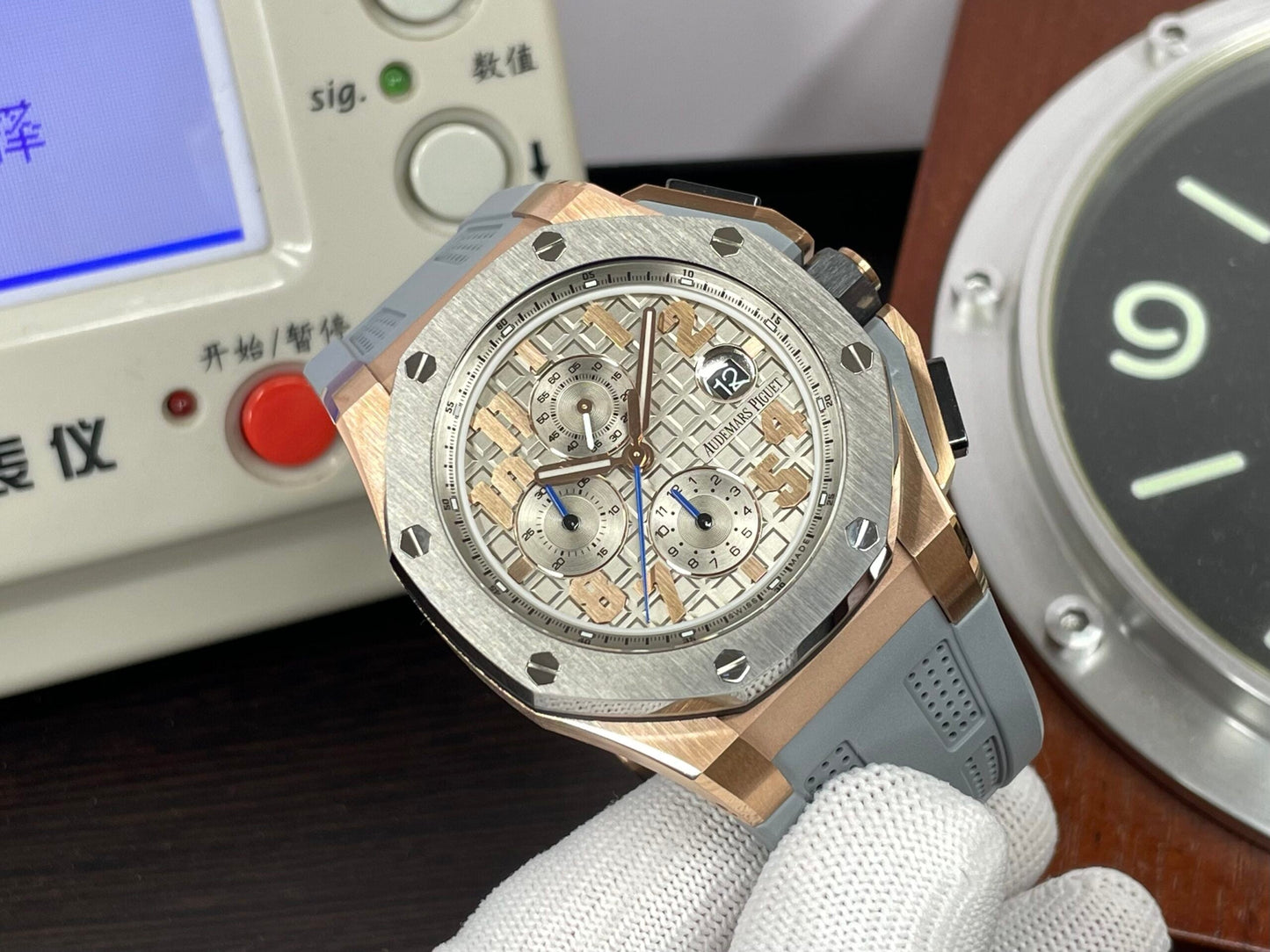 ap Royal Oak Offshore LeBron James Cermet Bezel 3126 Movement with Grey Rubber Strap