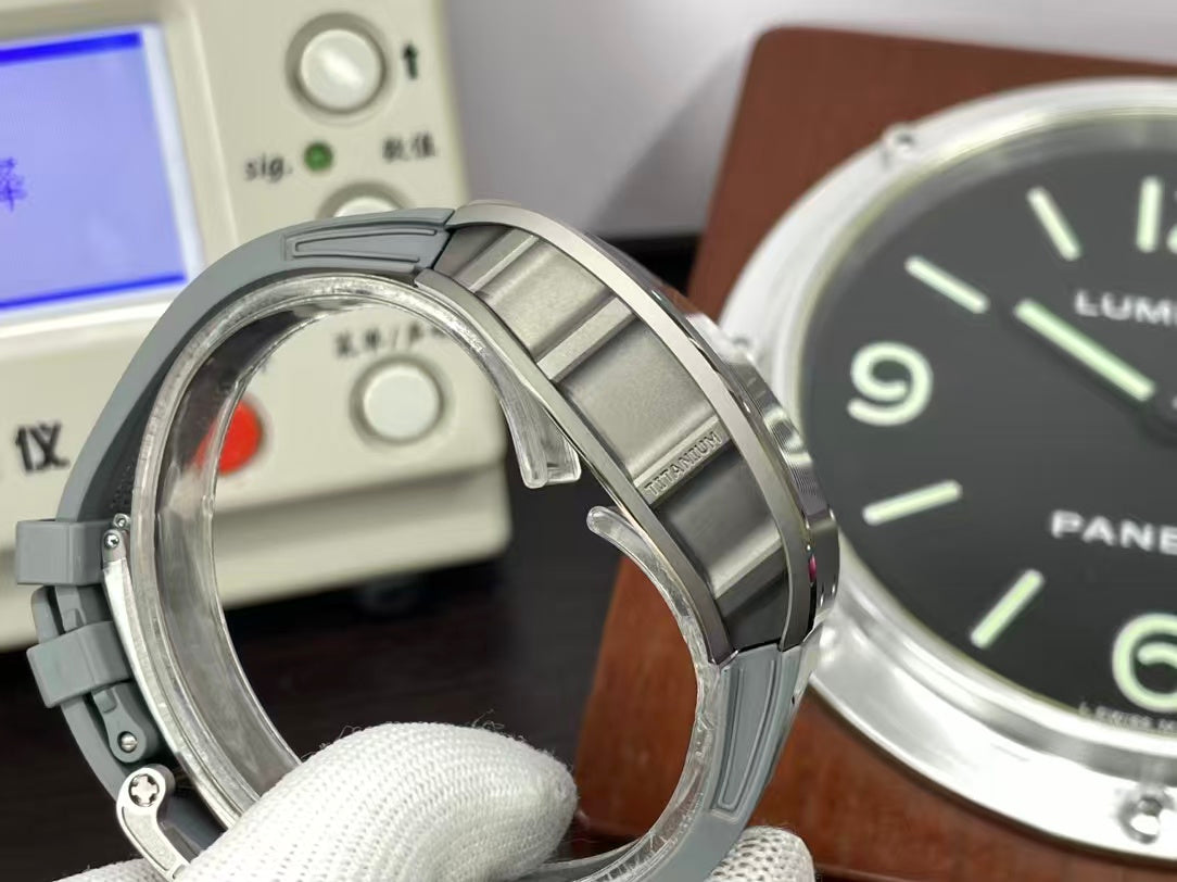 RM RM055 Gray Ceramic Case RMUL2 Movement Gray Shark Rubber Strap