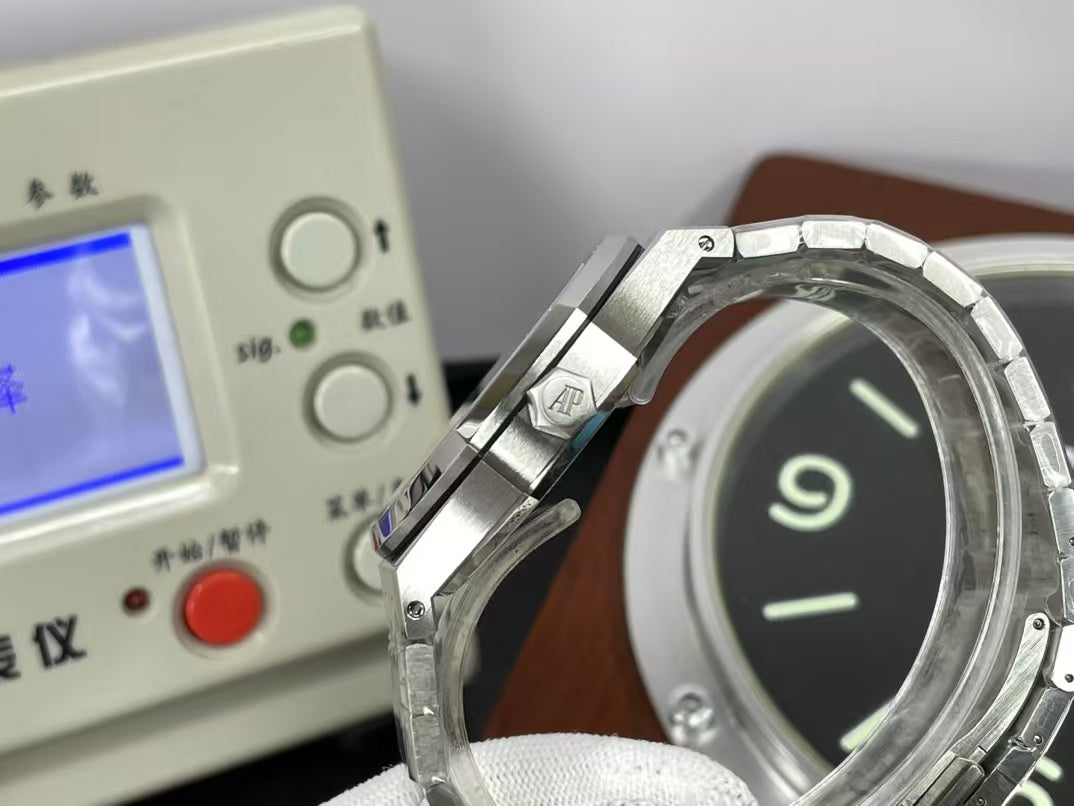 ap Royal Oak 15500 Gray Dial with Super 4302 Movement
