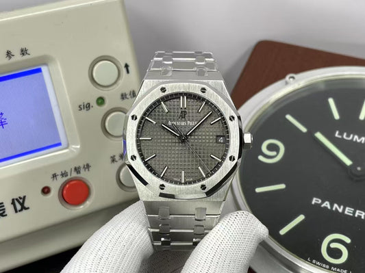 ap Royal Oak 15500 Gray Dial with Super 4302 Movement