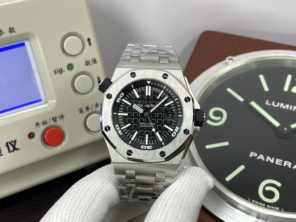 ap Royal Oak Offshore Diver 15703 Black Dial Steel Bracelet with Super 3120 Movement