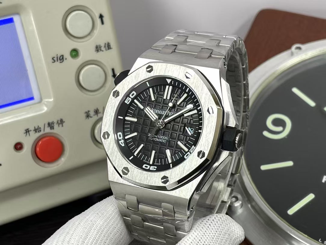 APSF ap Royal Oak Offshore Diver 15710 Black Dial Steel Bracelet with Super 3120 Movement