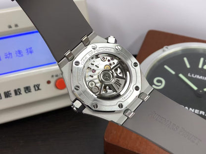 APSF ap Royal Oak Offshore Diver 15720 Gray Dial with Super 4308 Movement