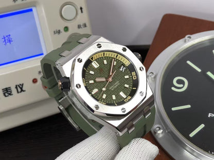 APSF ap Royal Oak Offshore Diver 15720 Green Dial with Super 4308 Movement