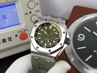 APSF ap Royal Oak Offshore Diver 15720 Green Dial with Super 4308 Movement