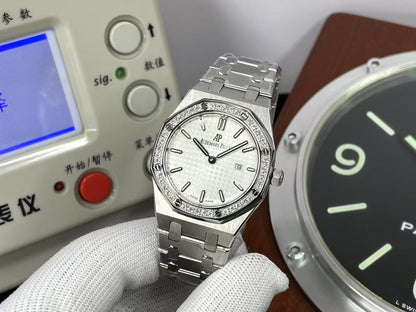ZF ap Lady Royal Oak 67651 Diamond Bezel Swiss Quartz Movement