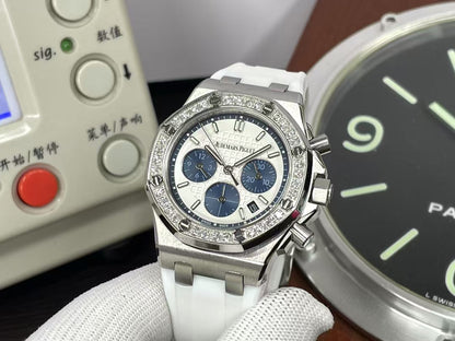 RXWF ap Royal Oak Lady Quartz 37mm with White Rubber Band