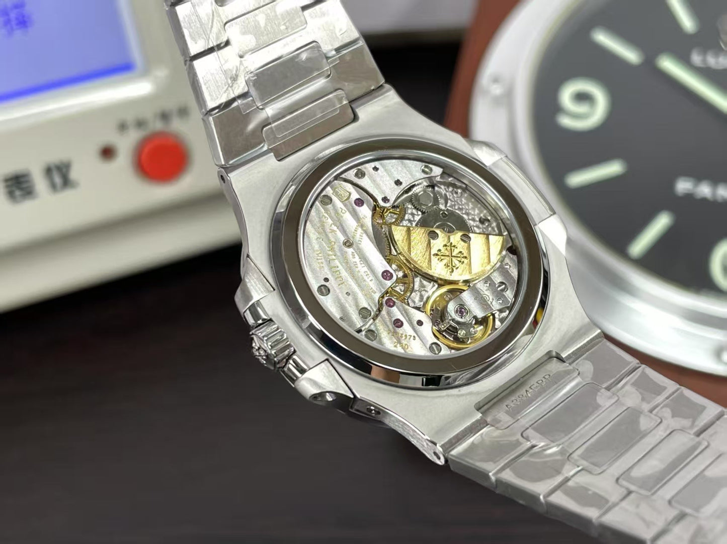 The Most High end 1:1 pp Nautilus Moon Phase 5712 with SW Dial