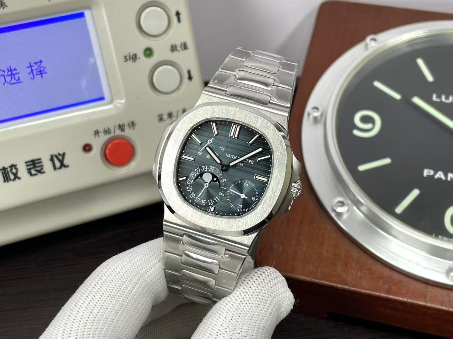 The Most High end 1:1 pp Nautilus Moon Phase 5712 with SW Dial