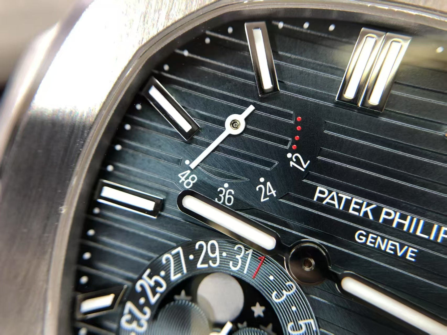 The Most High end 1:1 pp Nautilus Moon Phase 5712 with SW Dial