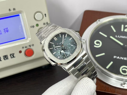 The Most High end 1:1 pp Nautilus Moon Phase 5712 with SW Dial