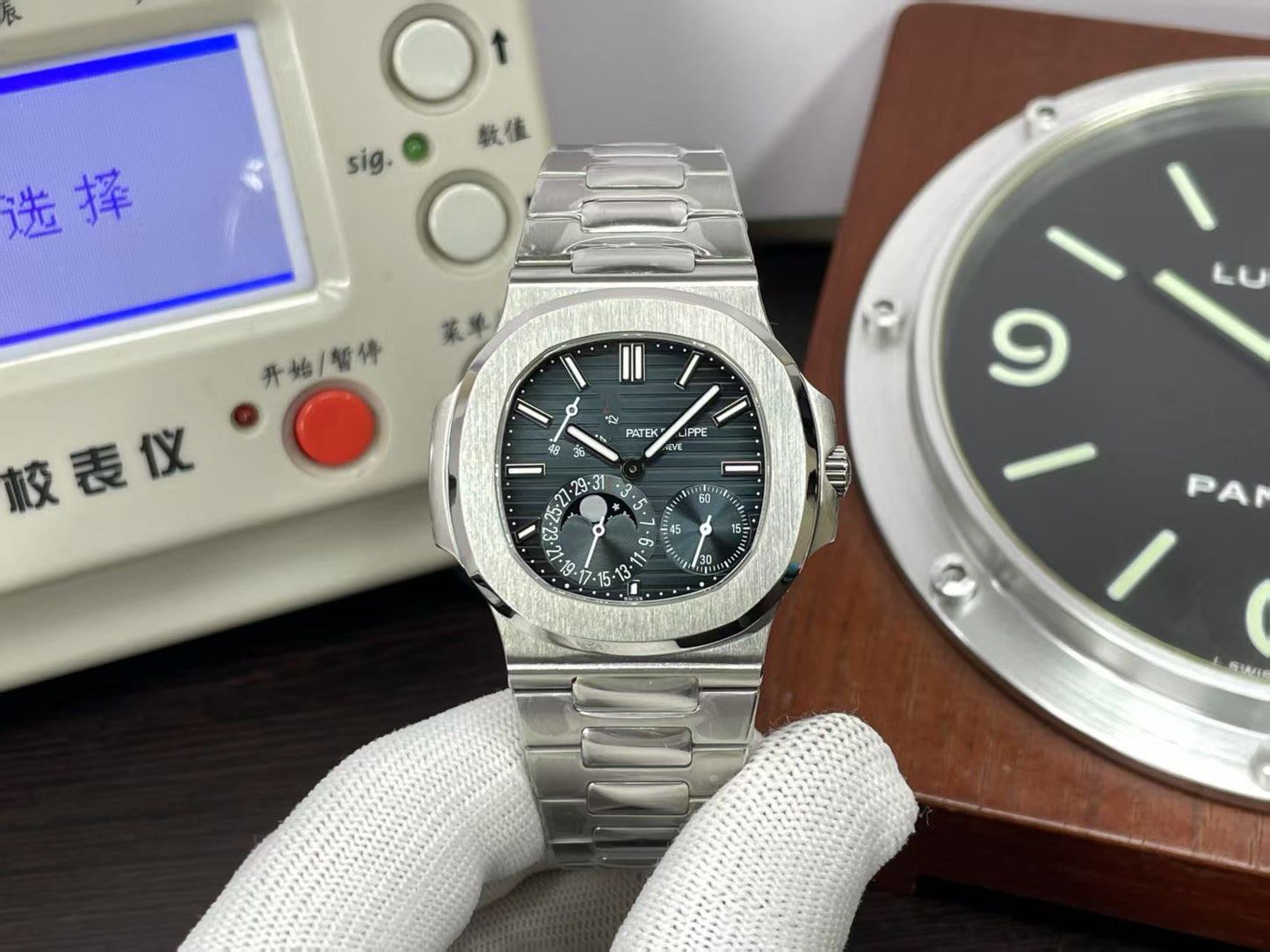 The Most High end 1:1 pp Nautilus Moon Phase 5712 with SW Dial