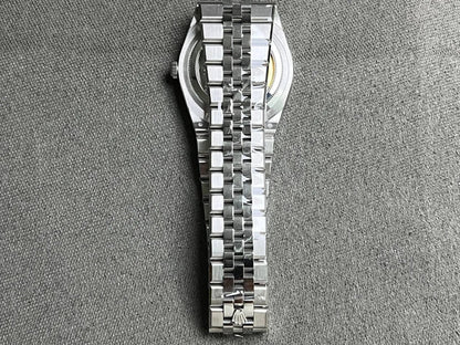 Land-Dweller 40 mm Ice Blue Dial (2025)